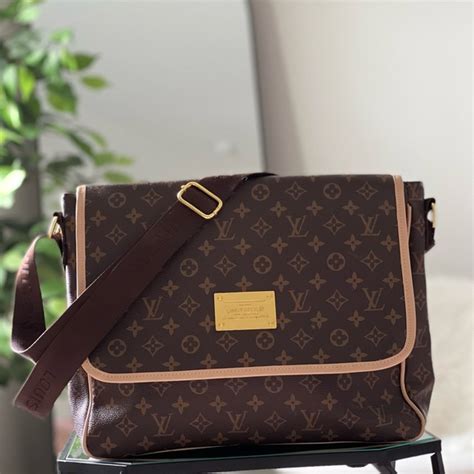 louis vuitton inventpdr bag.